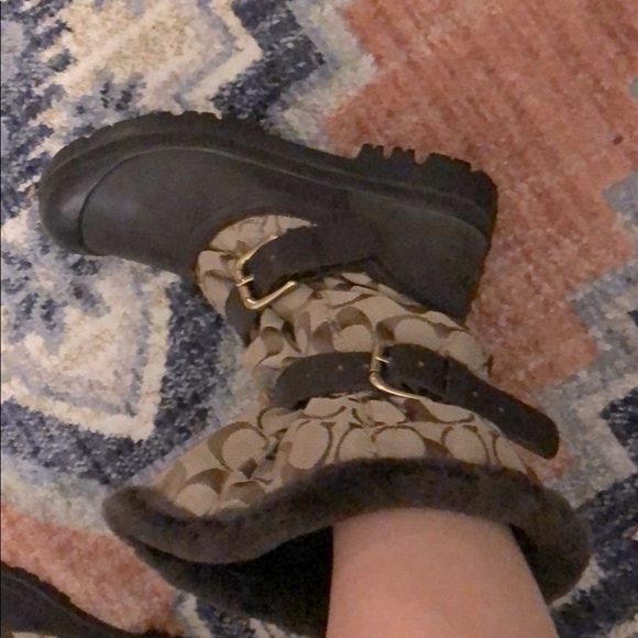 Coach Winter Boots - Picture 3 of 9